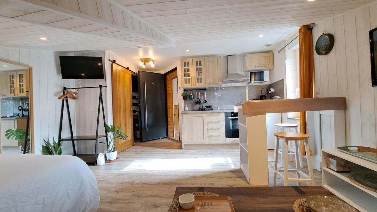 Studio-Centre Ville Шатобриан Номер фото
